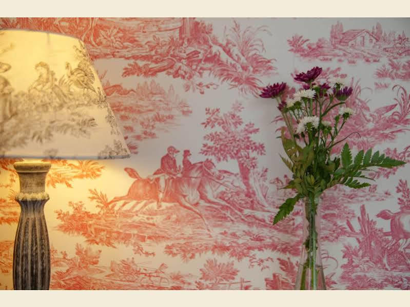 Logis Hotel La Breche - Restaurant Berthelot Amboise Buitenkant foto